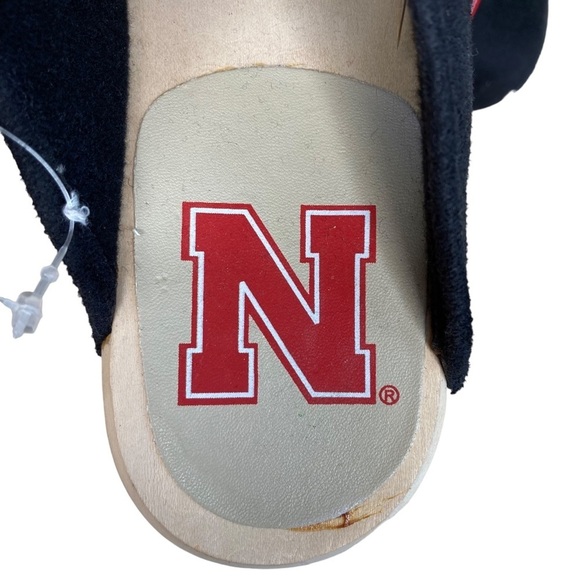 Nebraska Huskers College Edition NCAA Clogs Shoes (Size 8) - Picture 6 of 10